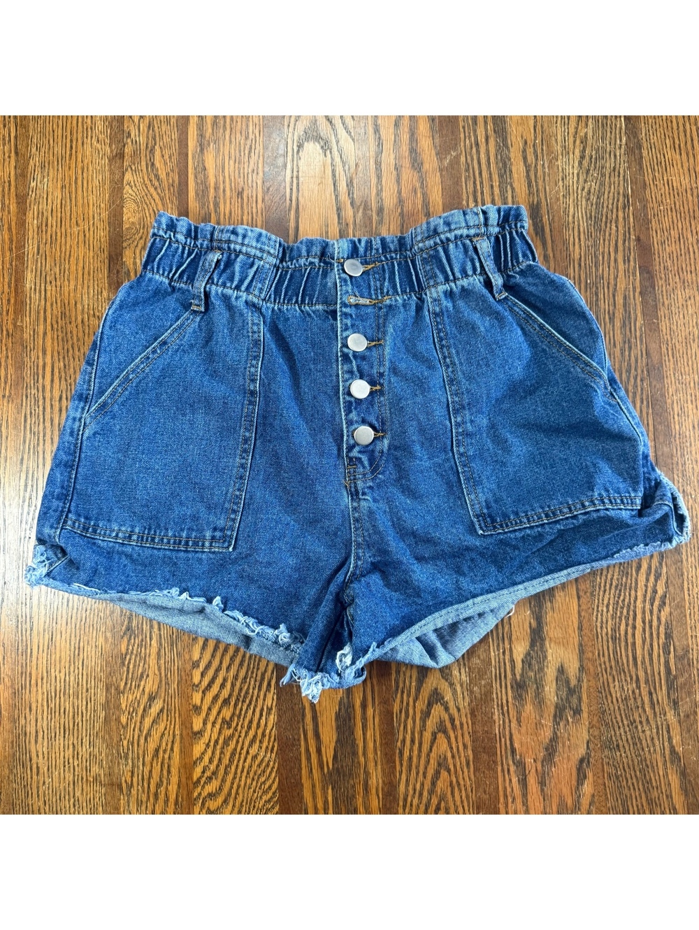 Aaron & Amber Twirl A Whirl Paperbag Denim Shorts High Rise Button  Med Wash L
